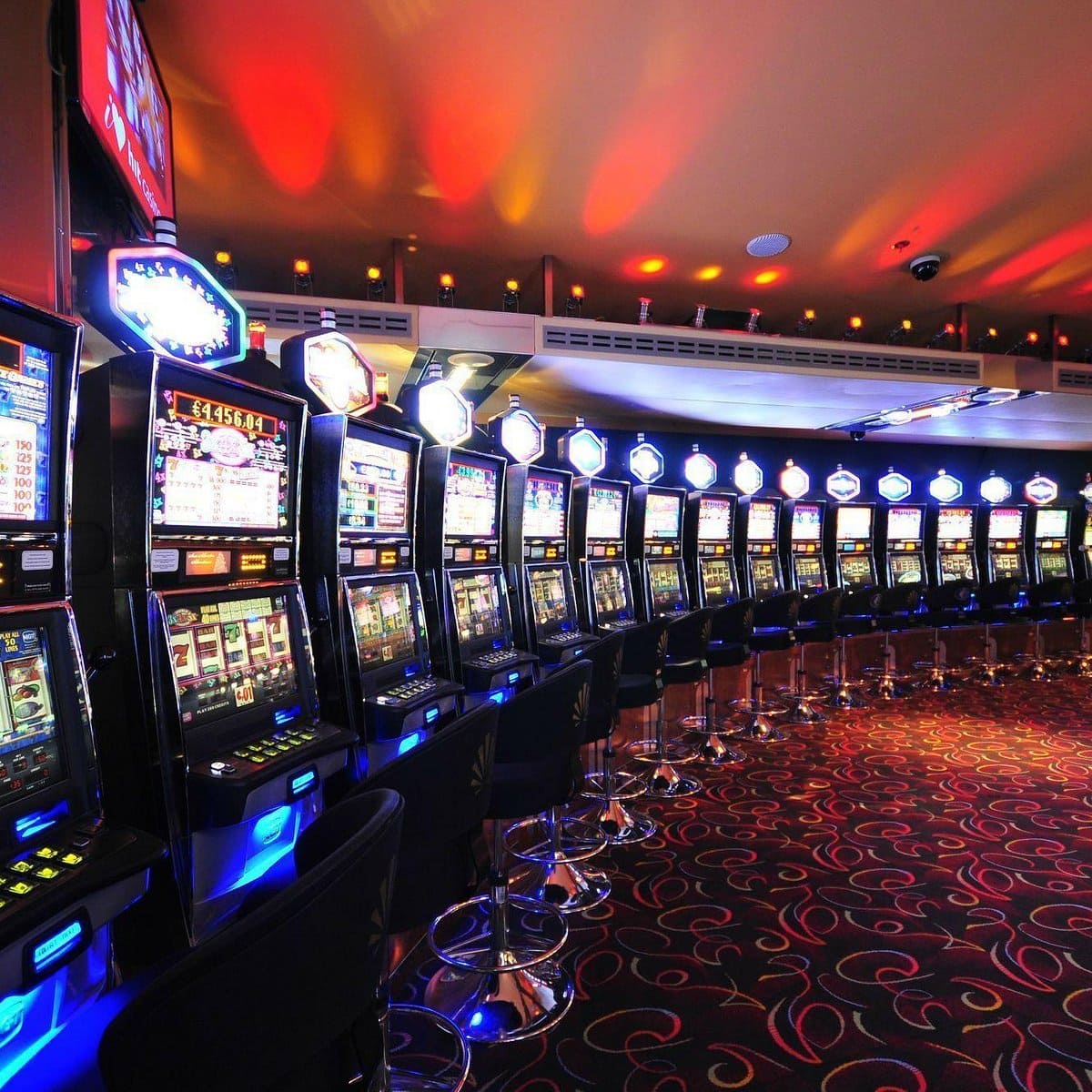 Cristal Casino: gry Gry automaty w Lublinie od Cristal